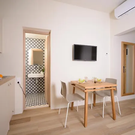 Rossa Suites 아파트 *